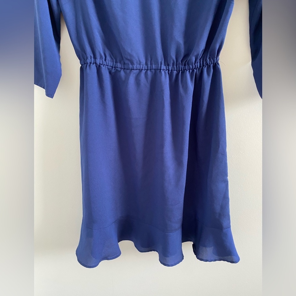 Hutch Blue V-Neck Minimalist Ruffle Hem Mini Dress Size Small - Picture 6 of 9
